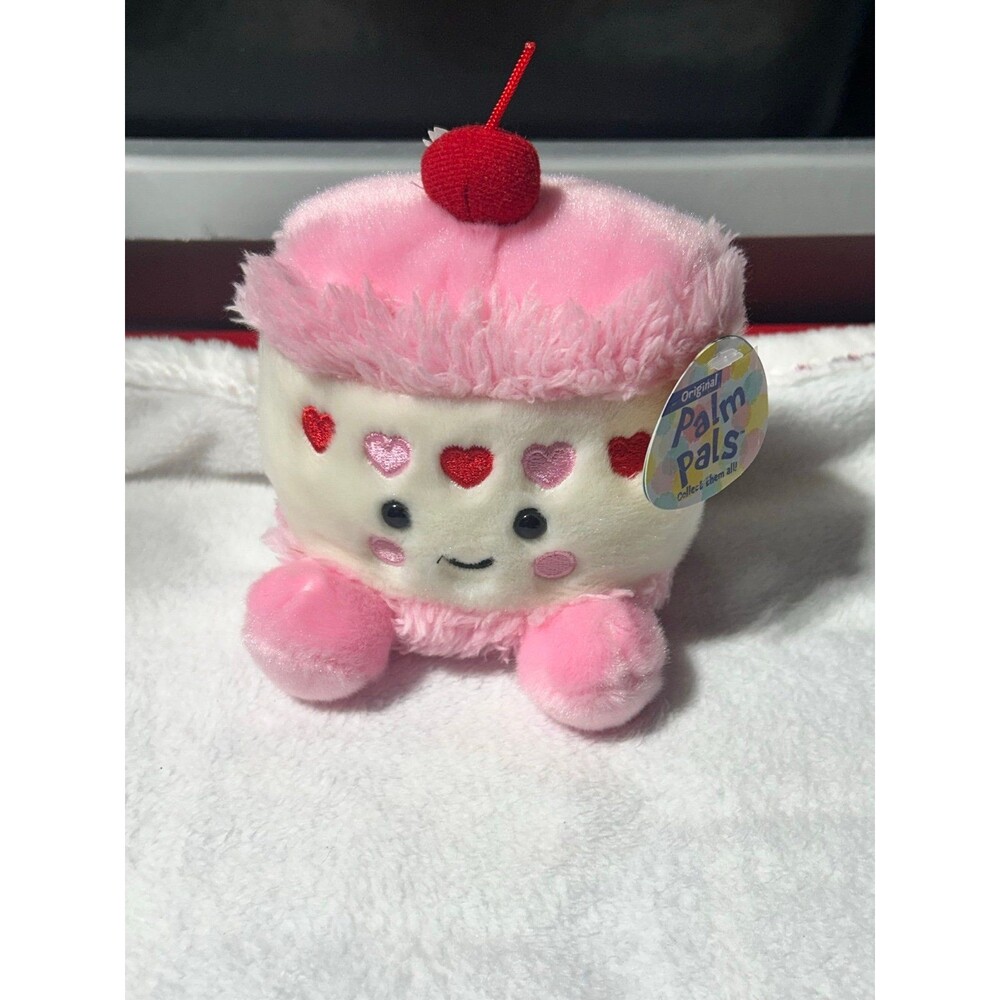 Palm pals cake